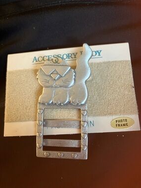 Silver Cat Photo Frame Accent/Pin
